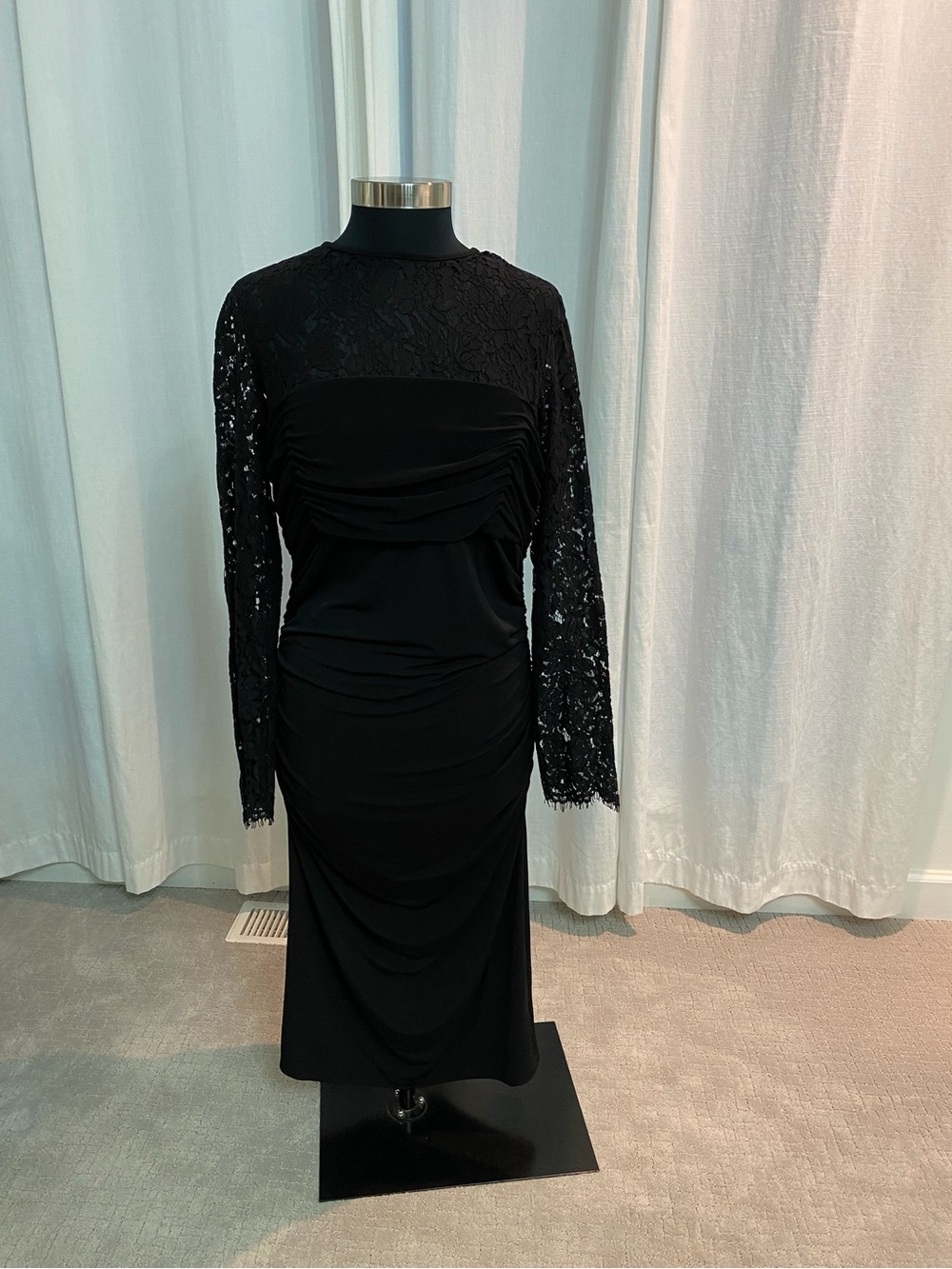 Boston Proper Black Lace Ruched Long-Sleeve Midi Dress